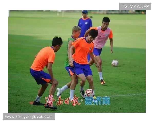 足球赛事中的媒体宣传与球迷互动